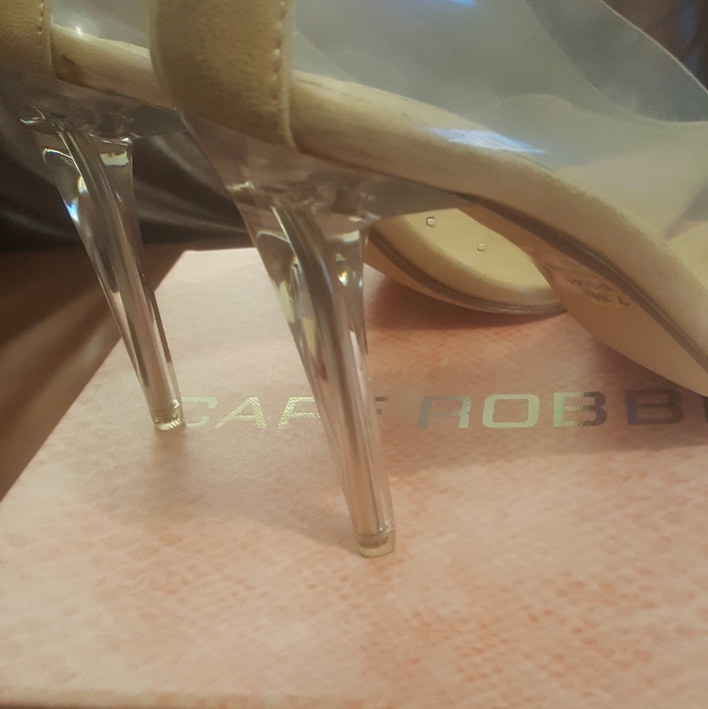 Clear Heels - Picture 2 of 4